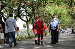 <b>安徽铜陵：热闹景区的“安然暗码”</b>